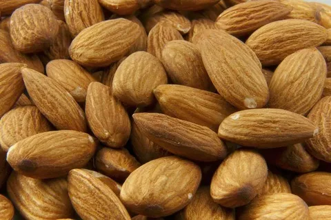 تصویر 2 از خرید بادام پوست کاغذی شور + قیمت فروش استثنایی